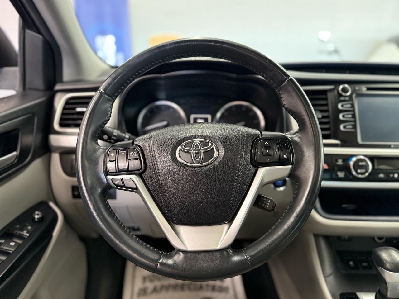 Toyota Highlander  2016