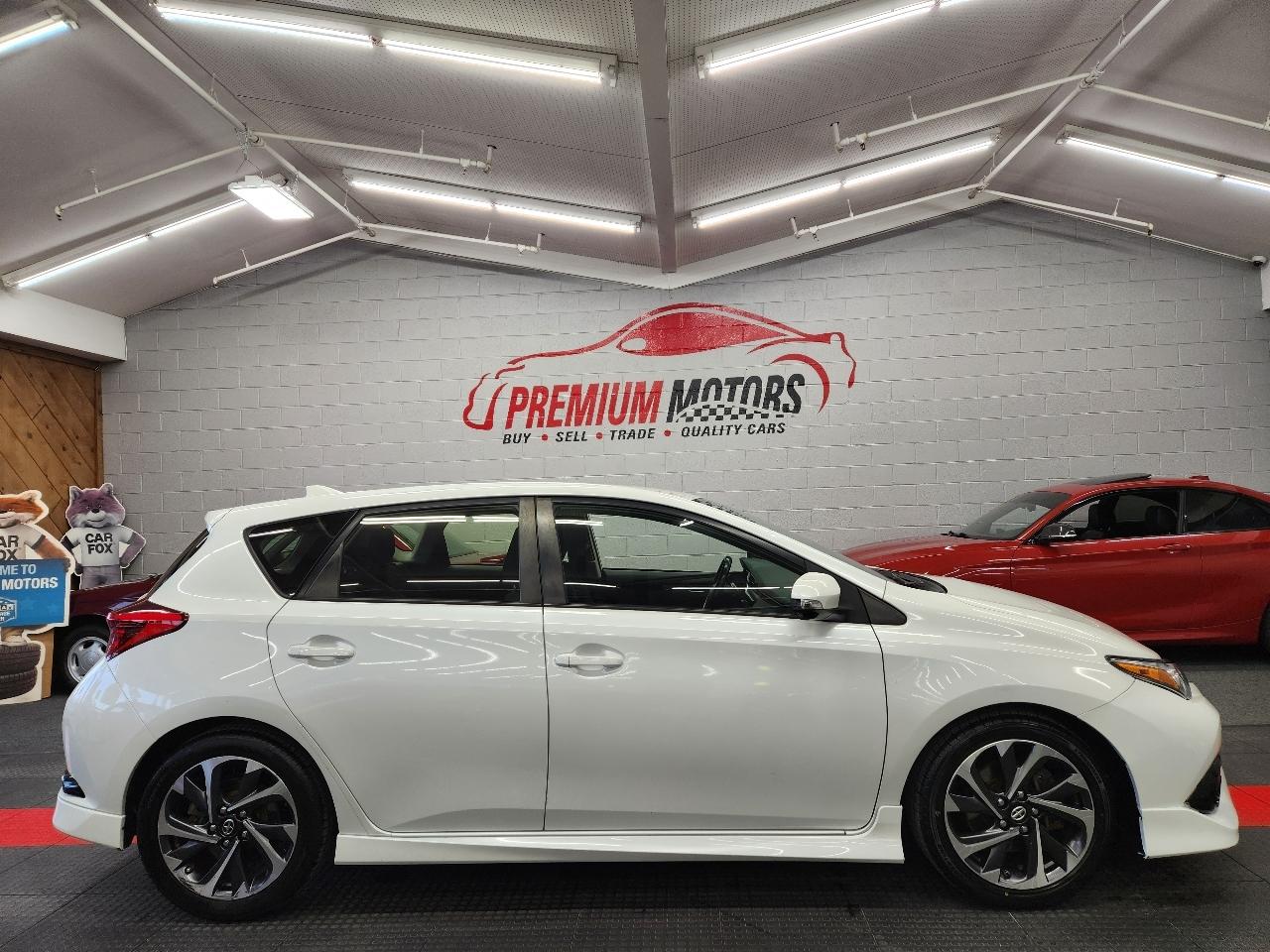 Scion iM 4D Hatchback 2016