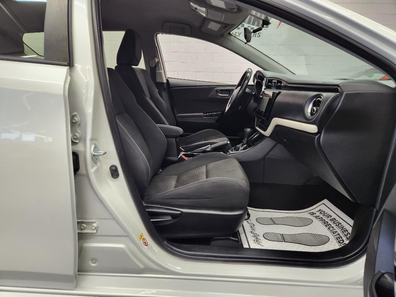 Scion iM 4D Hatchback 2016