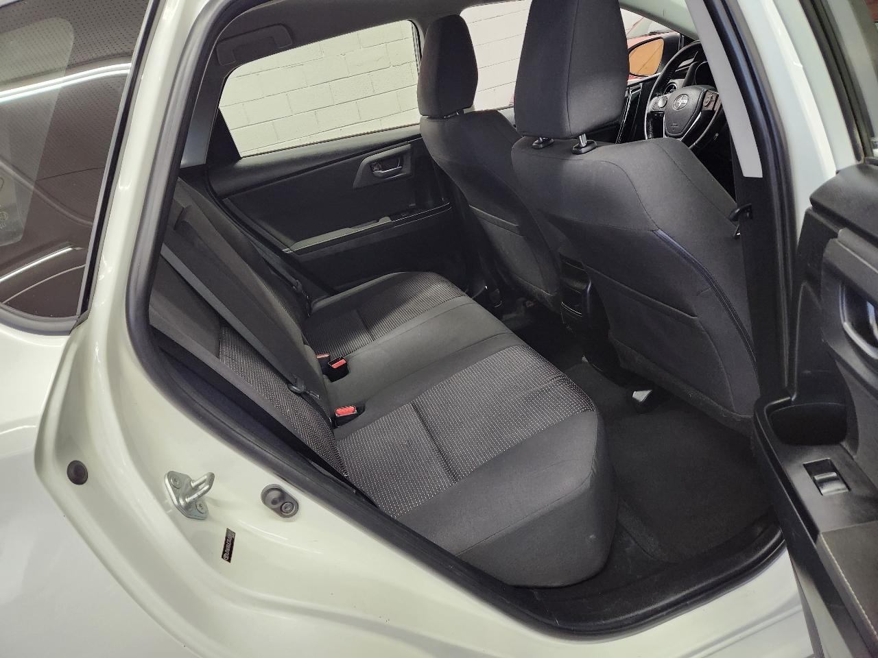 Scion iM 4D Hatchback 2016