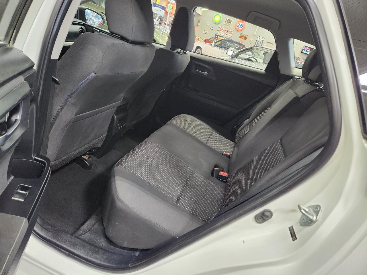 Scion iM 4D Hatchback 2016