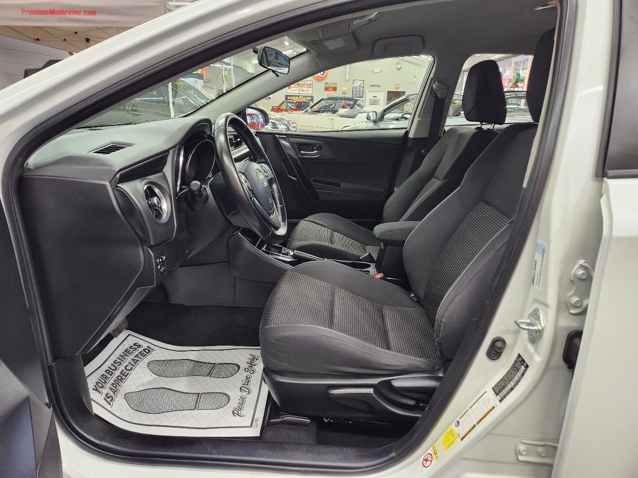 Scion iM 4D Hatchback 2016