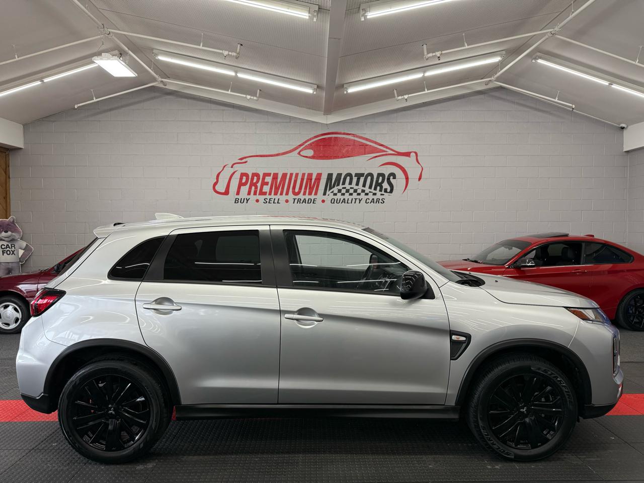 Mitsubishi Outlander Sport 2.0 LE 4WD CVT 2024