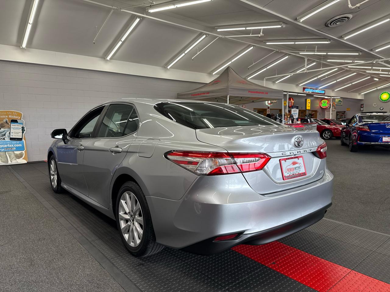 Toyota Camry 4dr Sdn LE Auto 2018