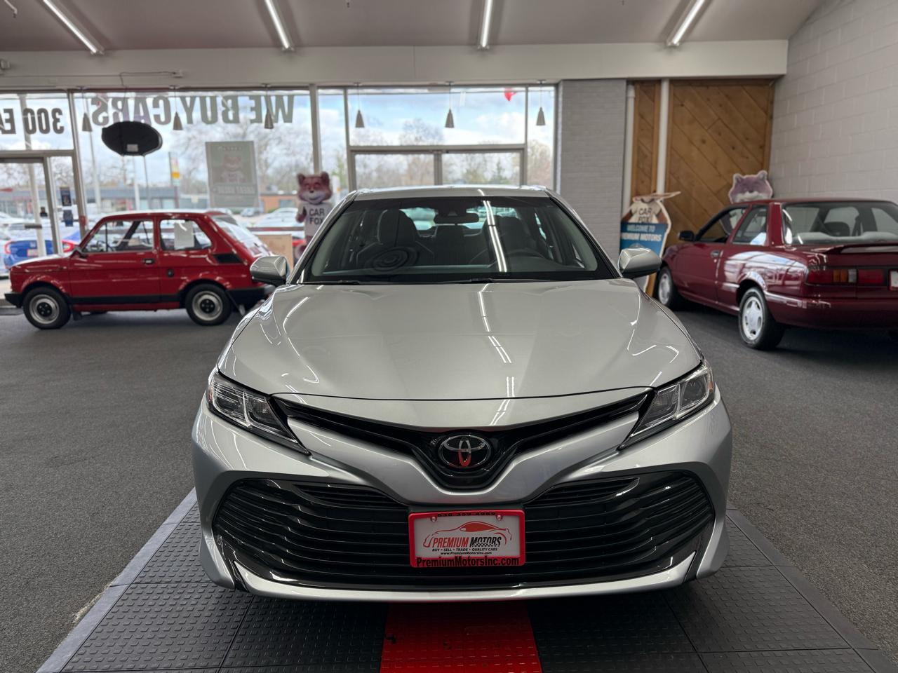 Toyota Camry 4dr Sdn LE Auto 2018