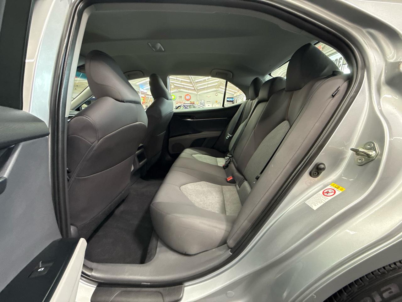 Toyota Camry 4dr Sdn LE Auto 2018