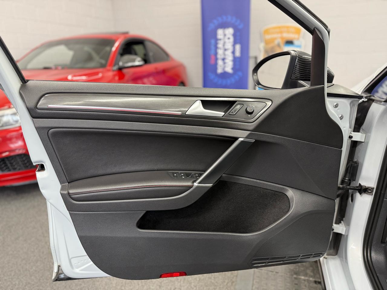 Volkswagen Golf GTI 4dr HB DSG SE 2018