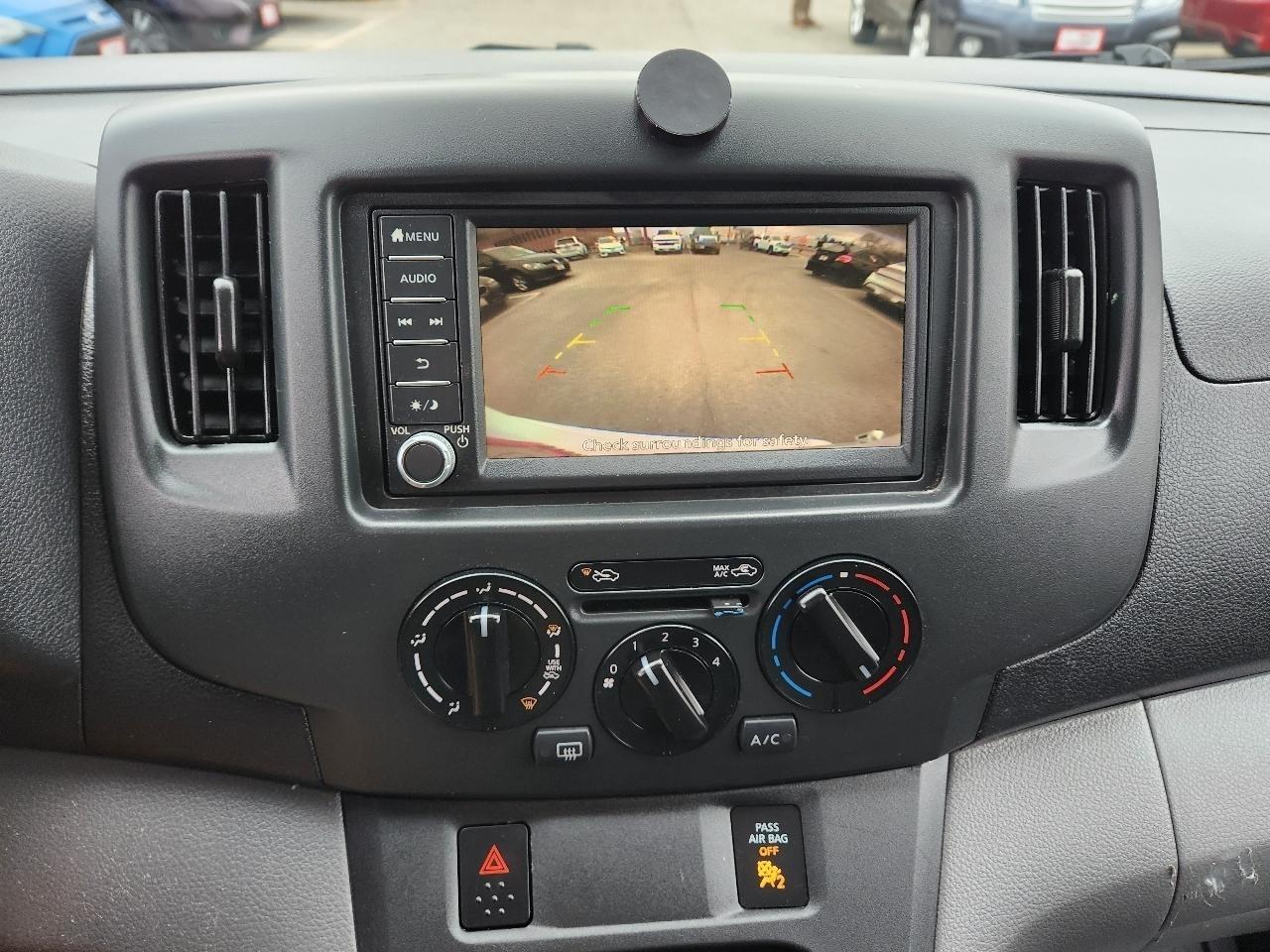 Nissan NV200  2020