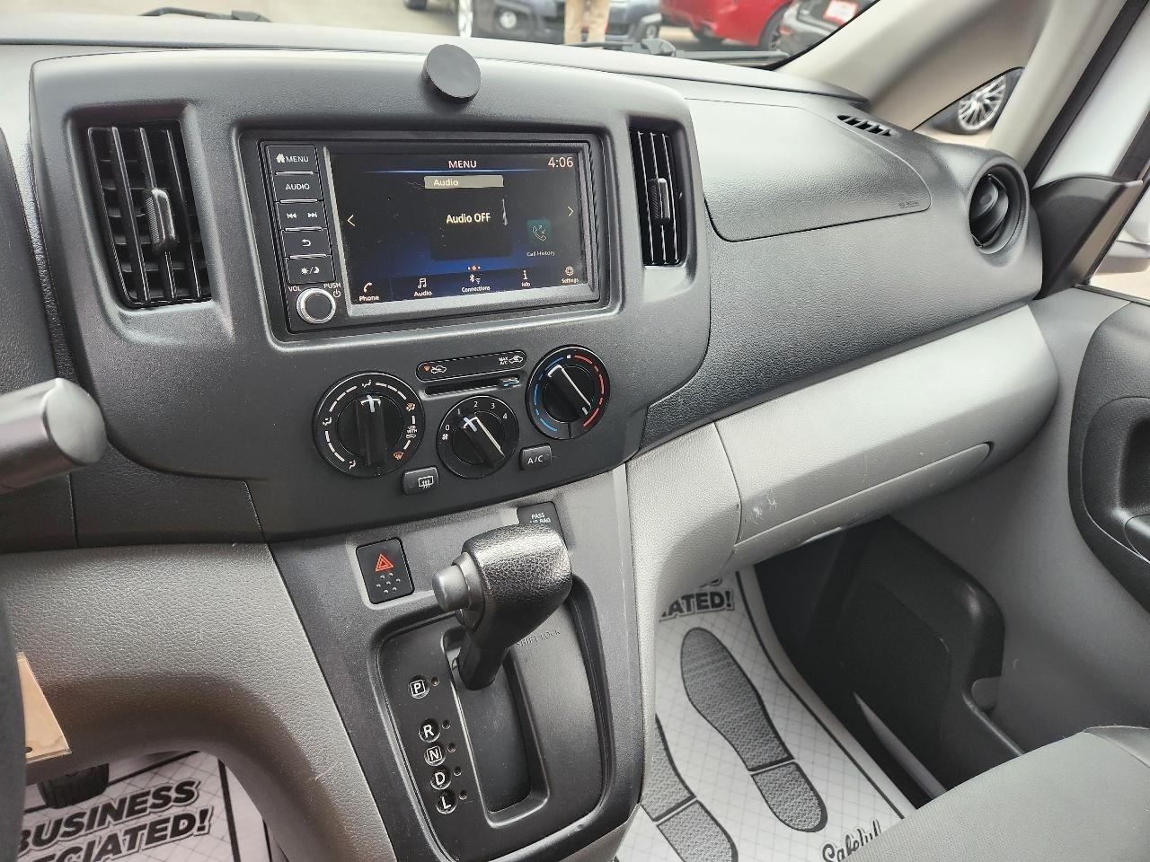 Nissan NV200  2020