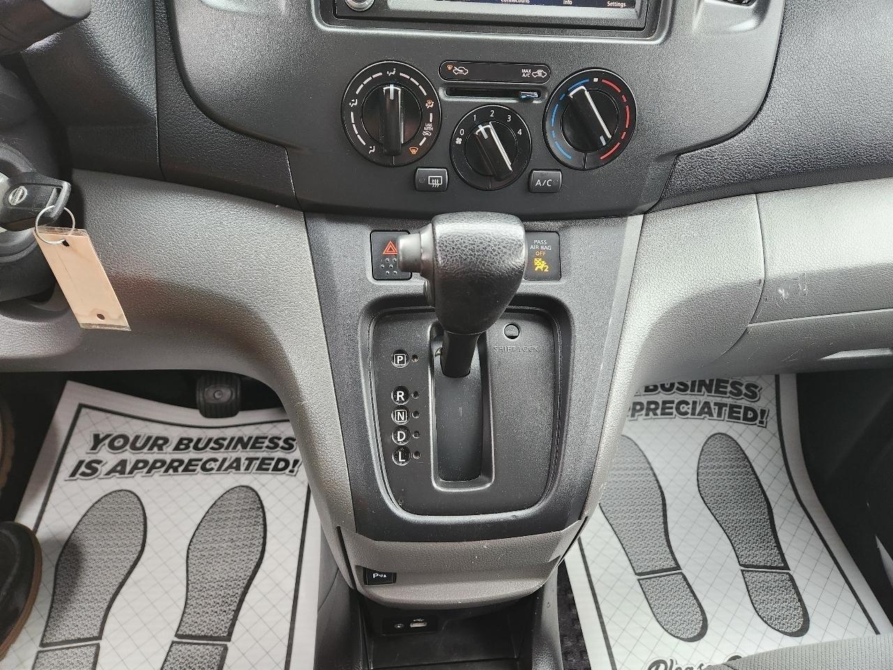 Nissan NV200  2020