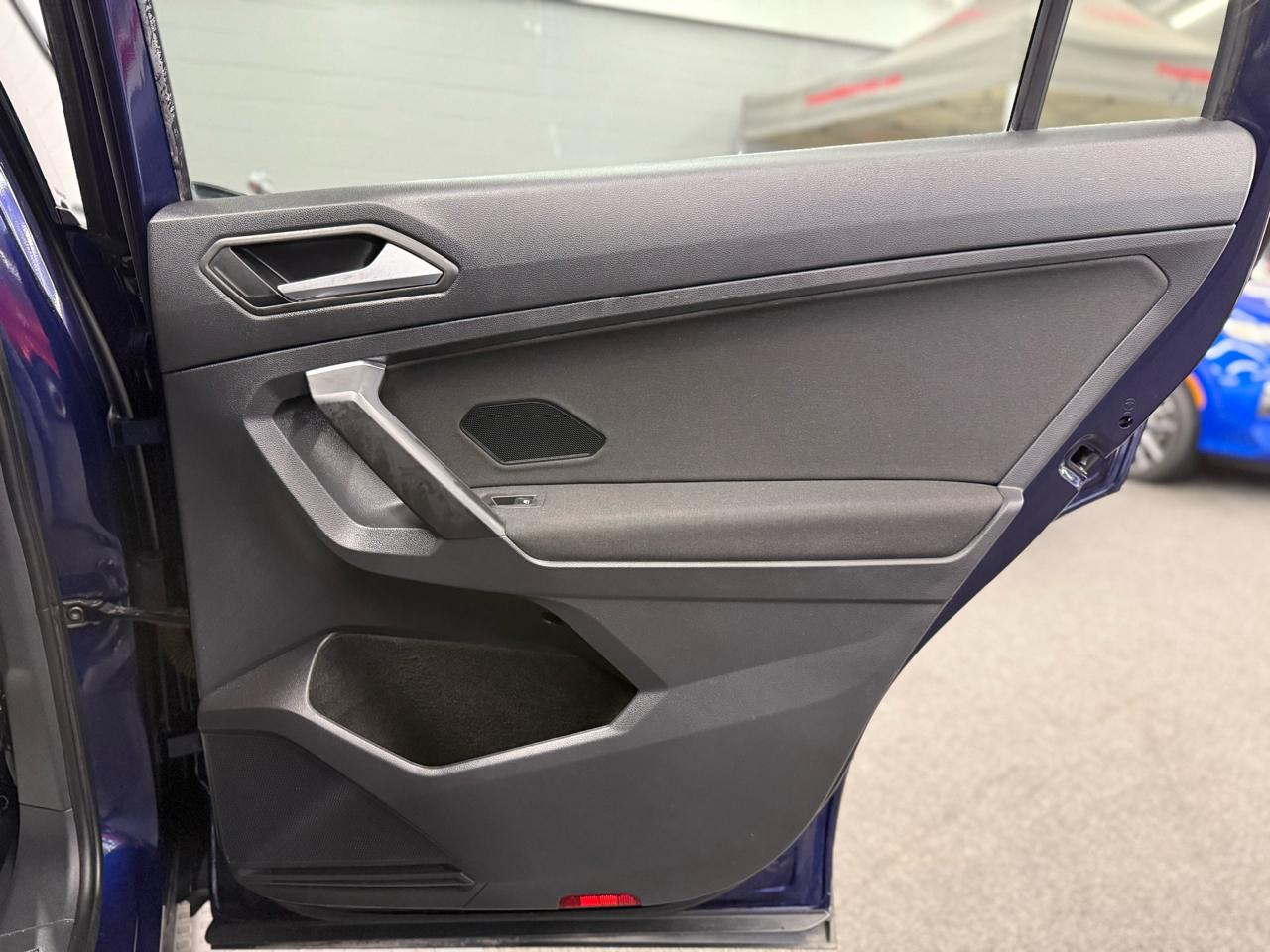 Volkswagen Tiguan S 2021