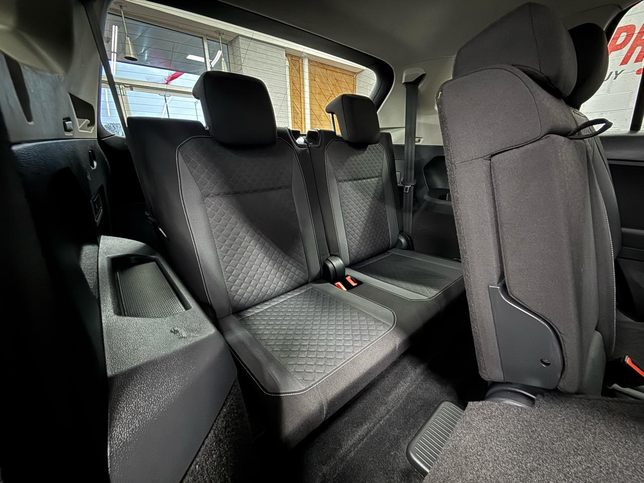 Volkswagen Tiguan S 2021