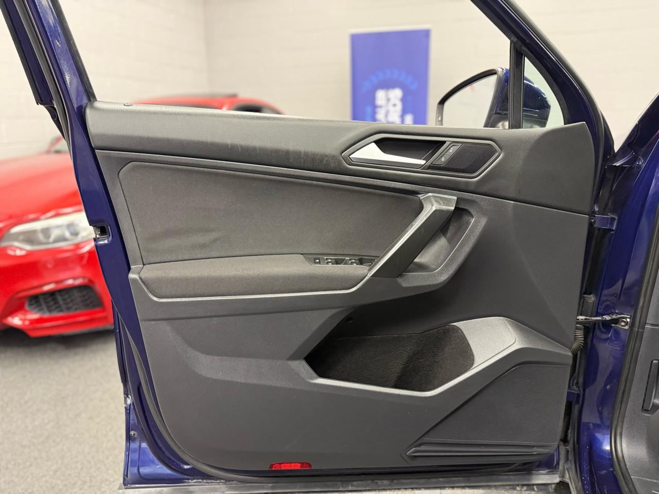 Volkswagen Tiguan S 2021