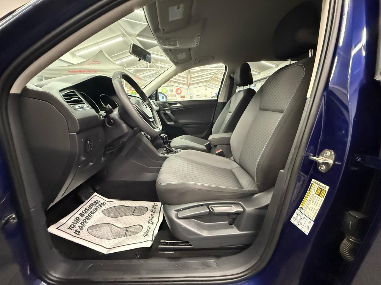 Volkswagen Tiguan S 2021