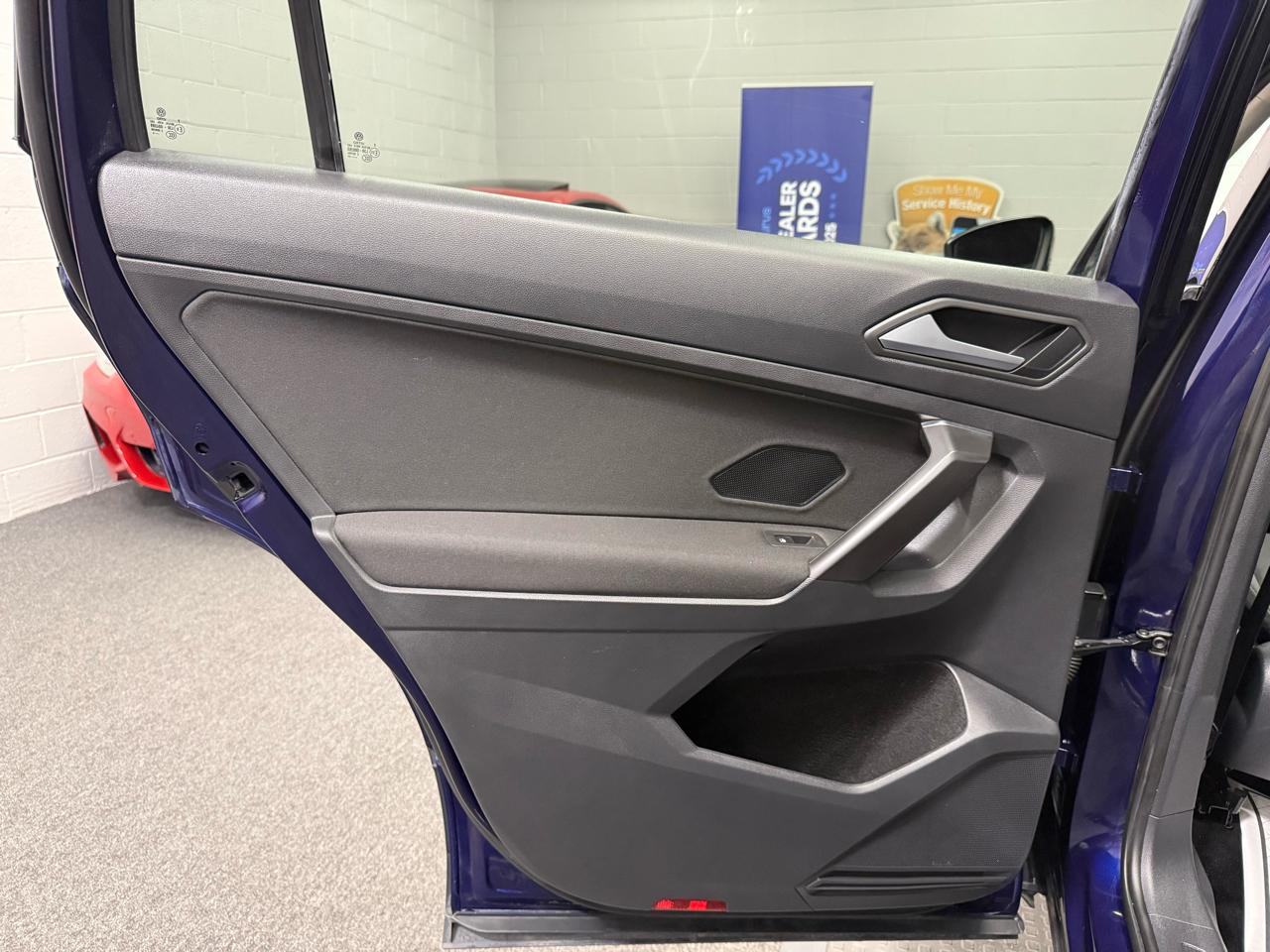 Volkswagen Tiguan S 2021