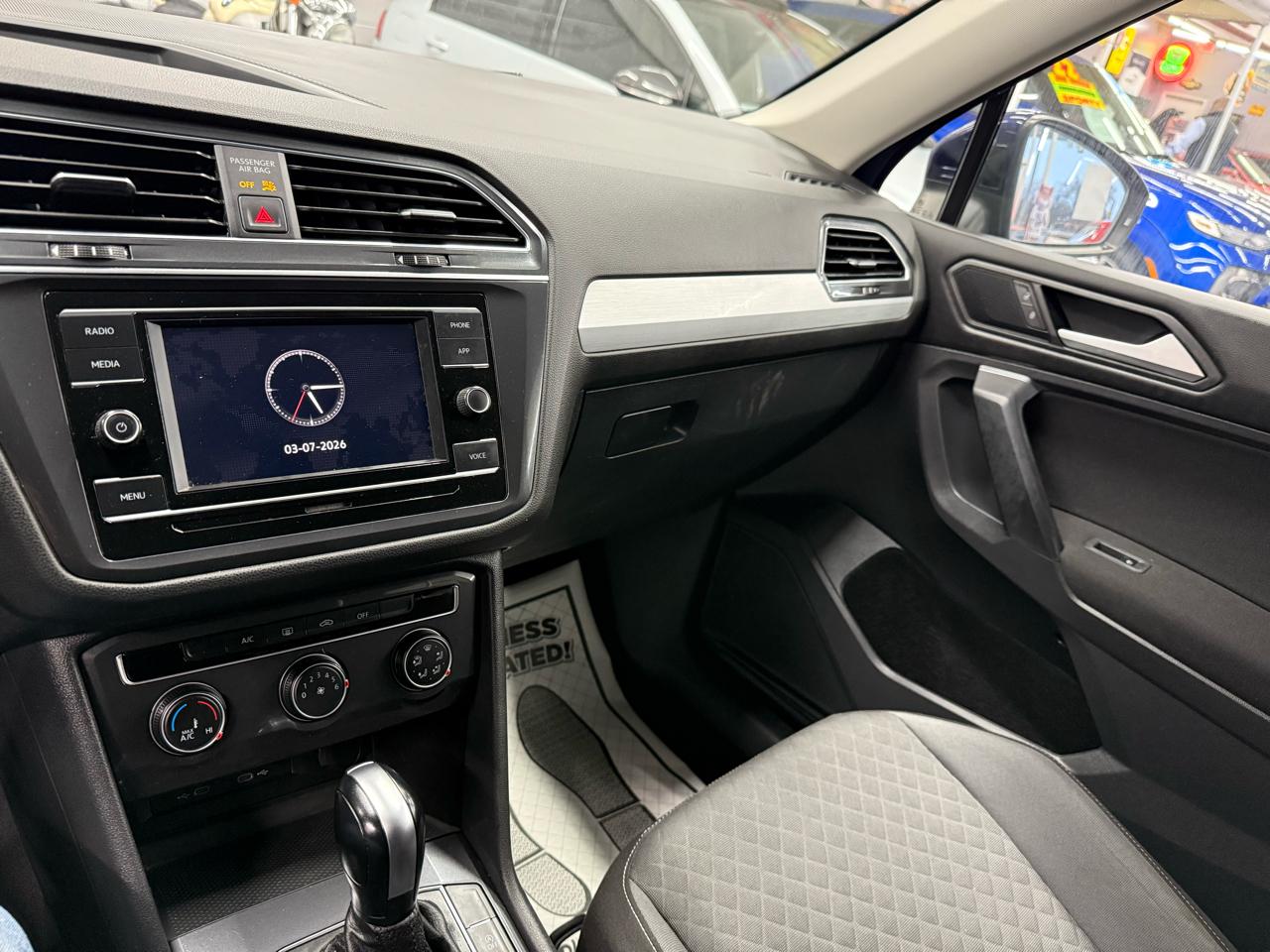 Volkswagen Tiguan S 2021