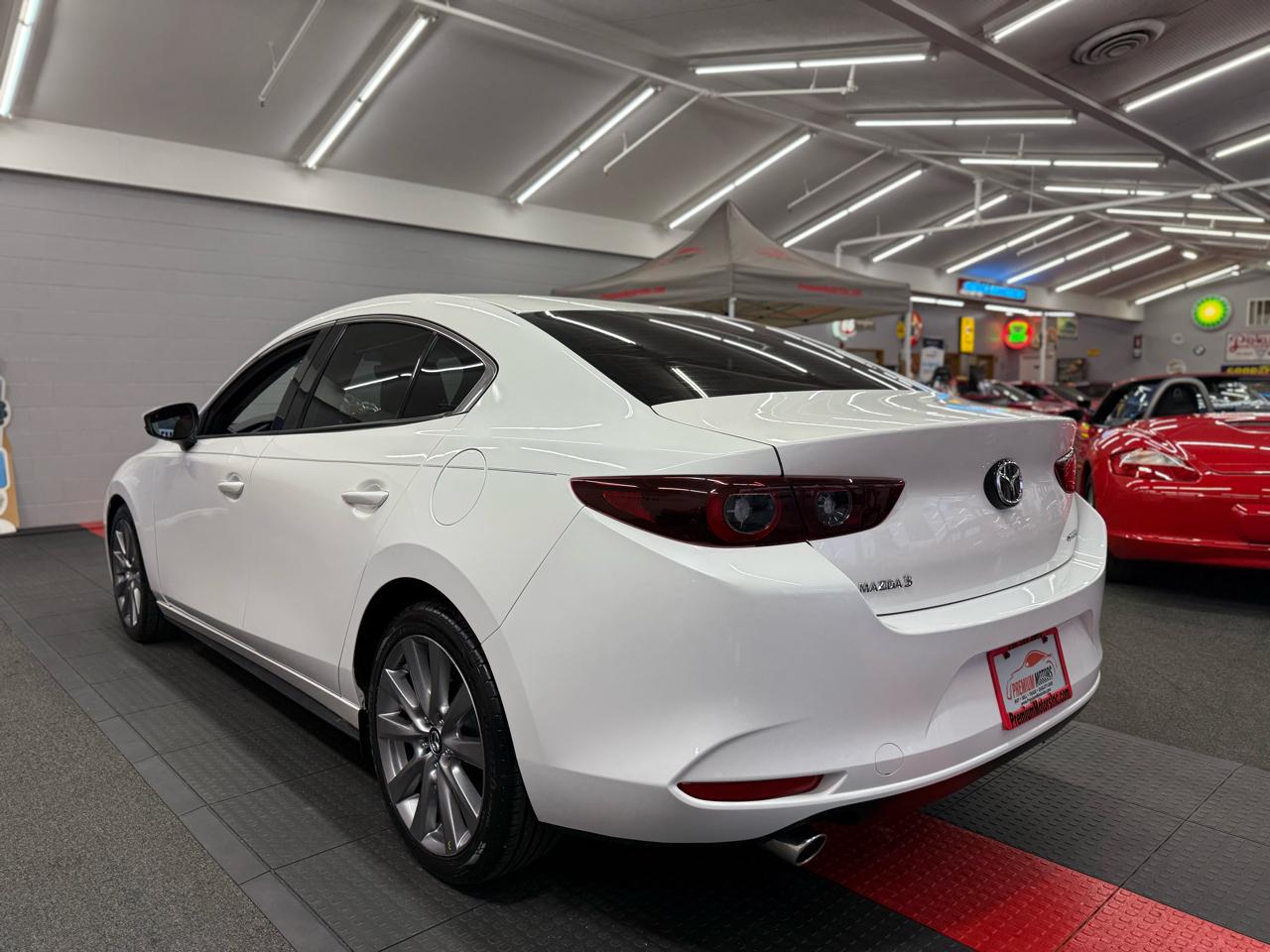 Mazda MAZDA3 Preferred 2022