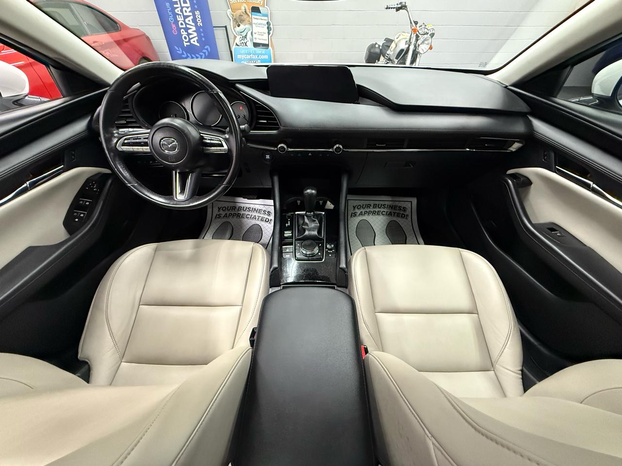 Mazda MAZDA3 Preferred 2022