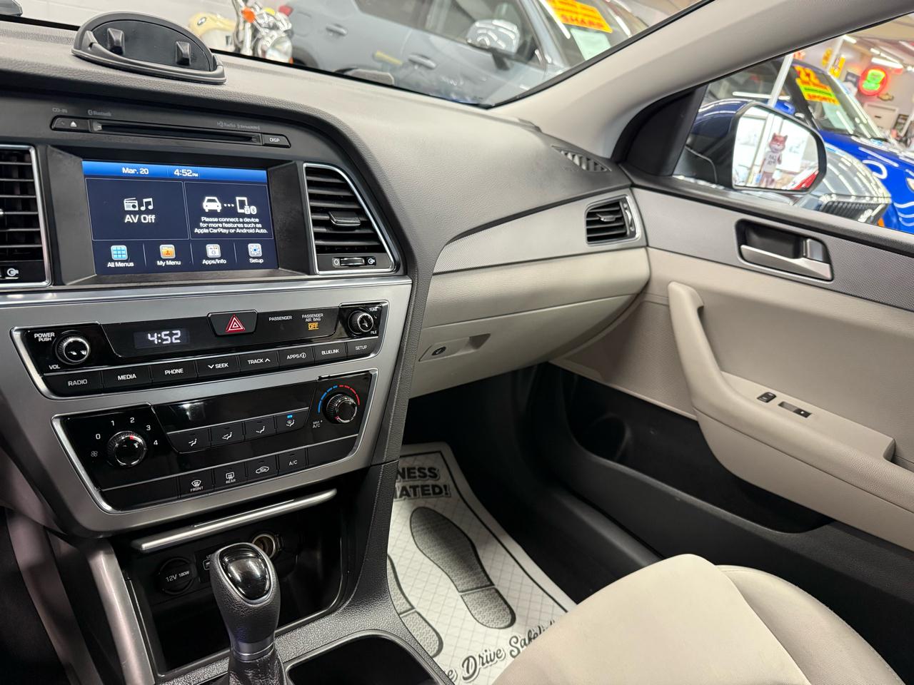 Hyundai Sonata SE 2017