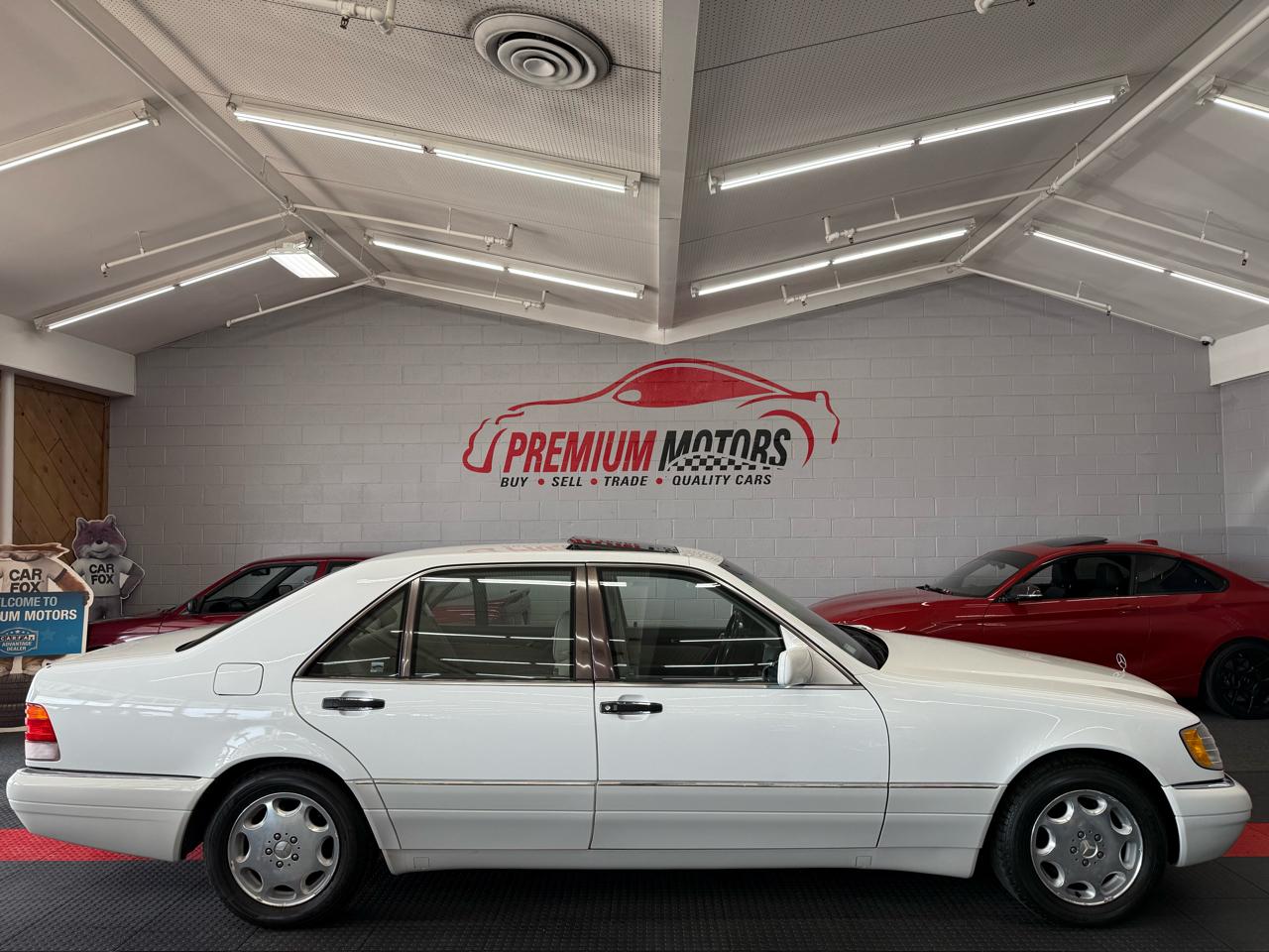 Mercedes-Benz S-Class S320 1995