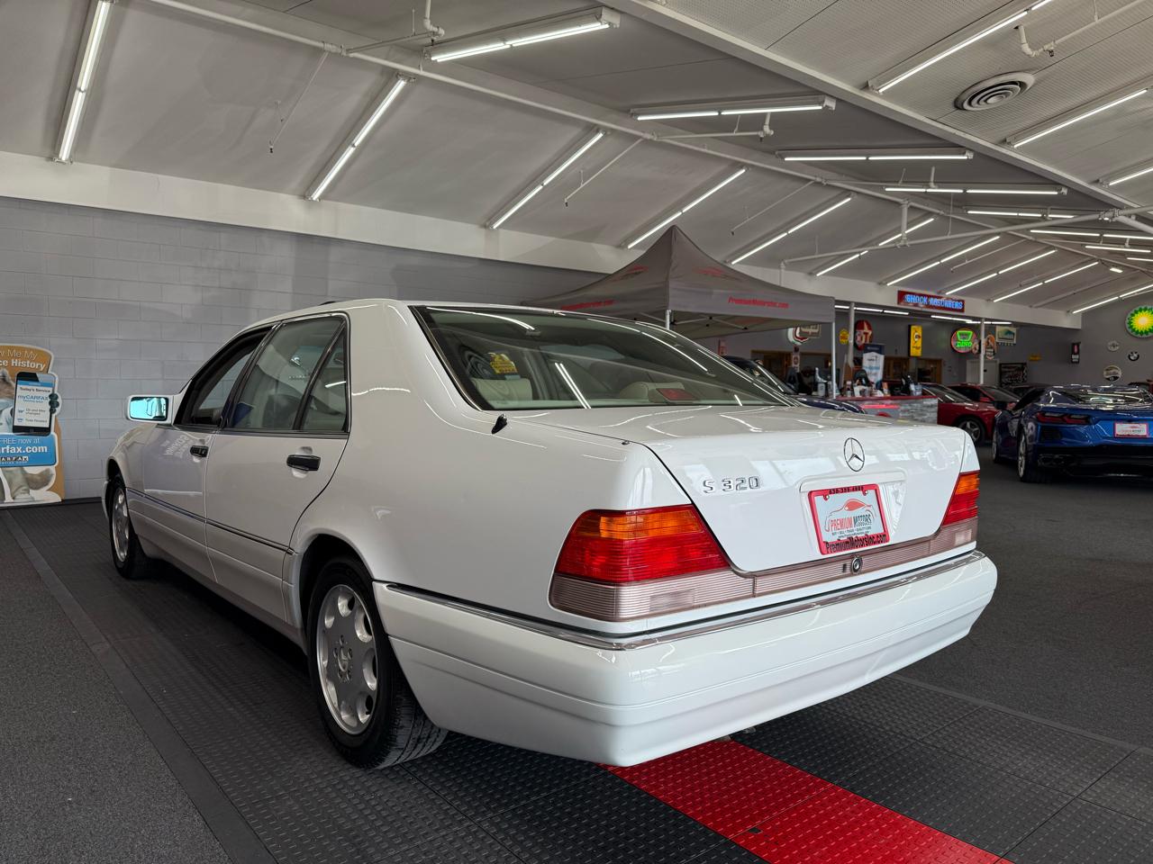 Mercedes-Benz S-Class S320 1995