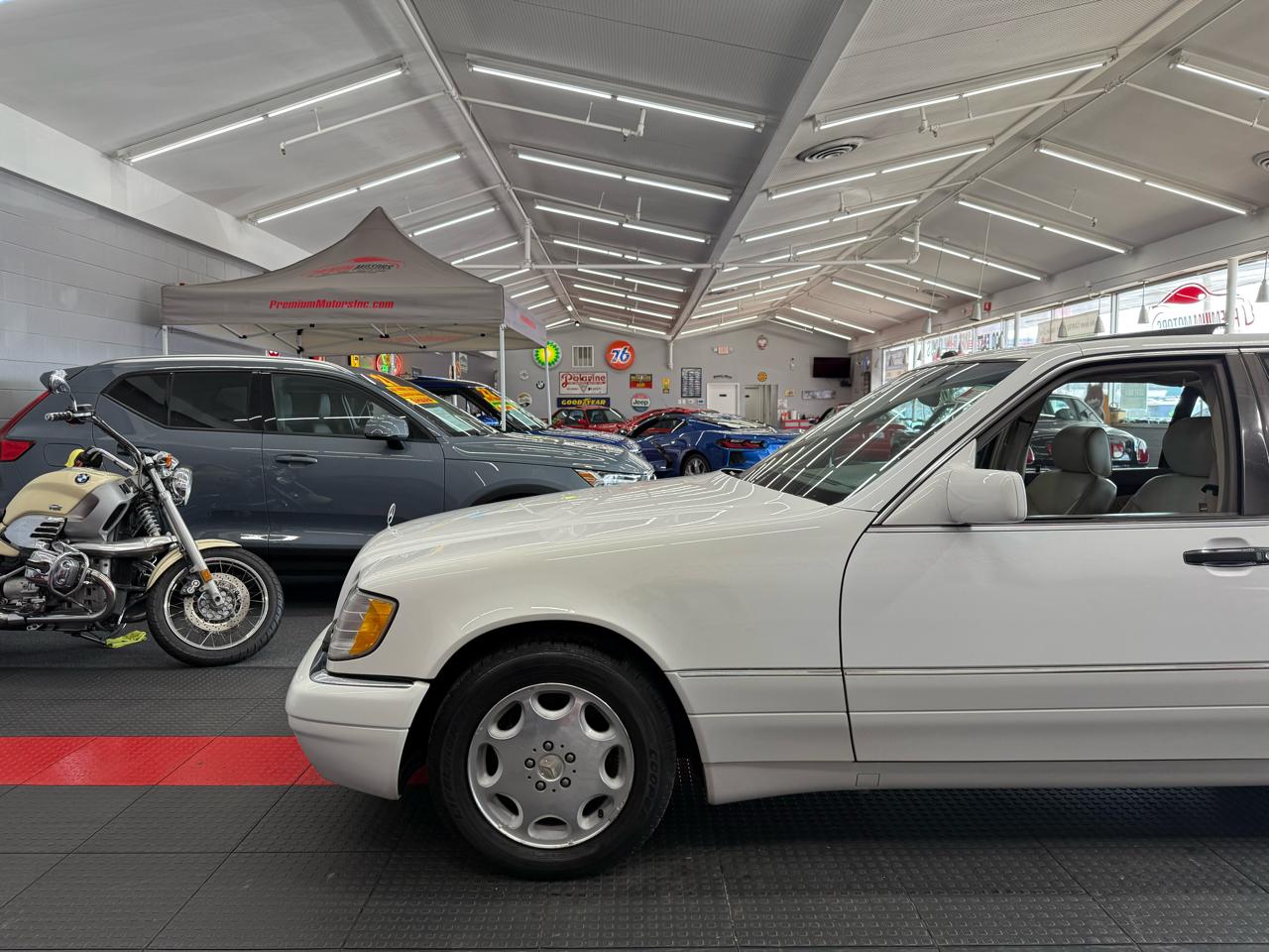 Mercedes-Benz S-Class S320 1995