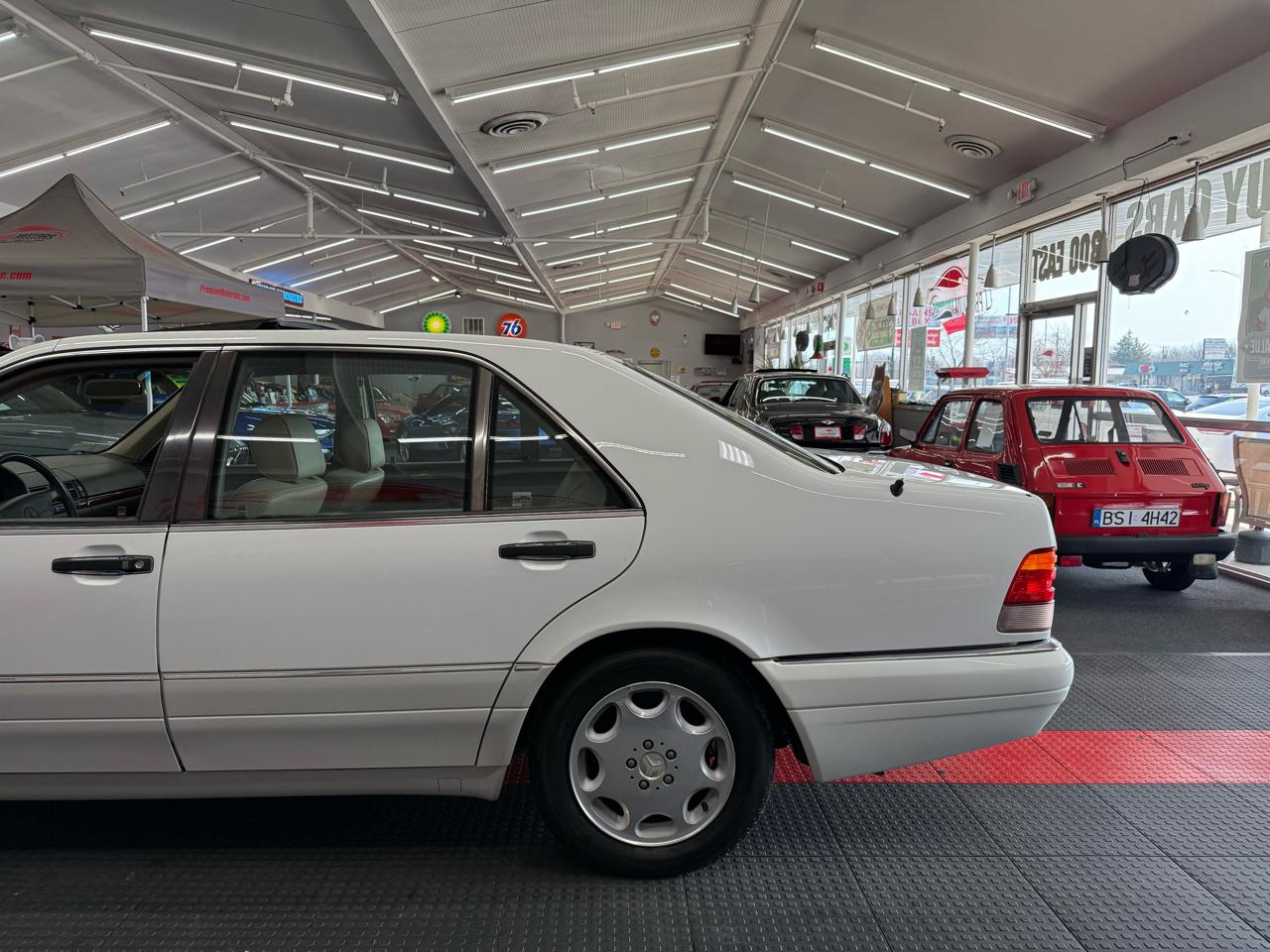 Mercedes-Benz S-Class S320 1995
