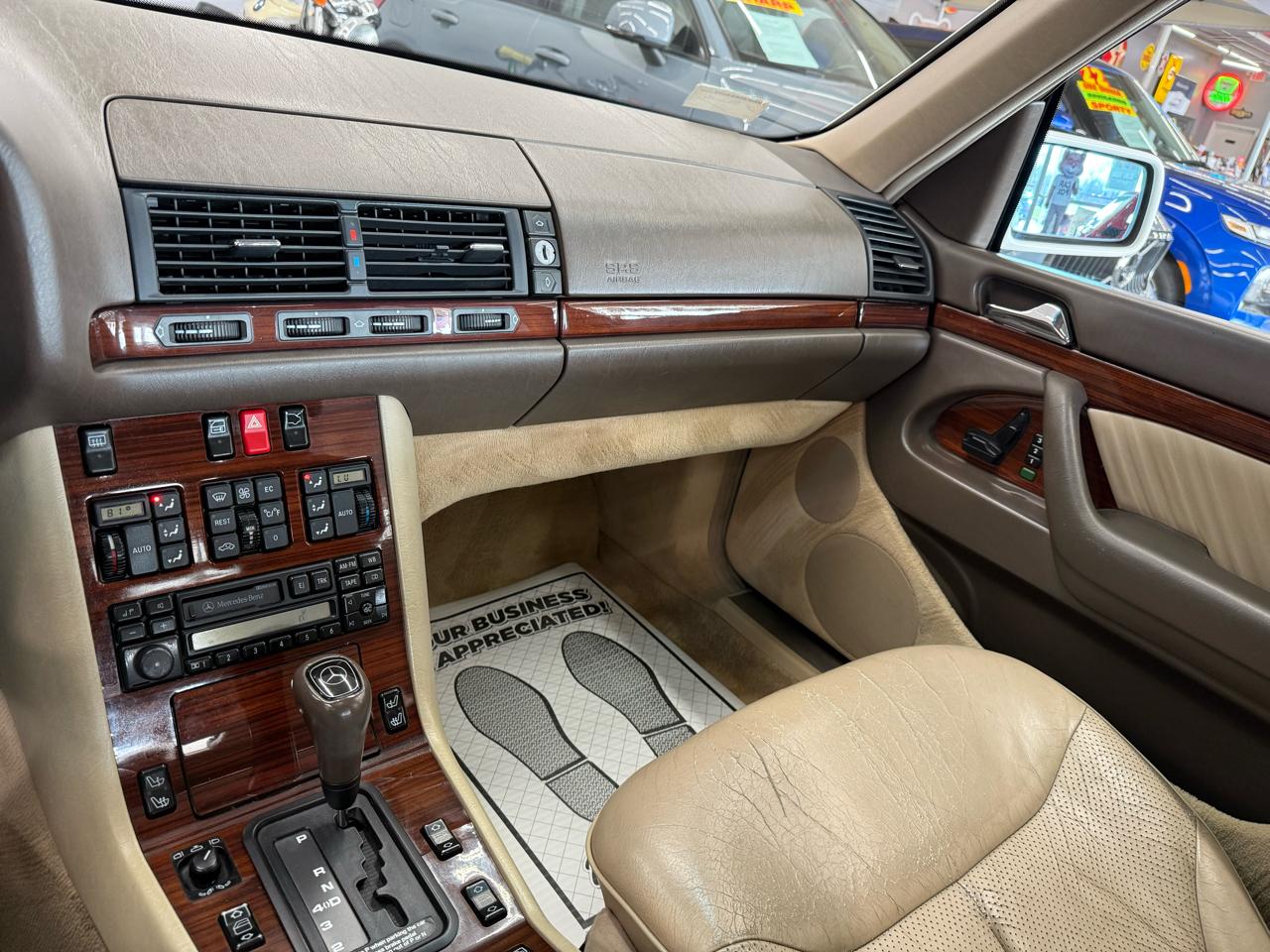 Mercedes-Benz S-Class S320 1995