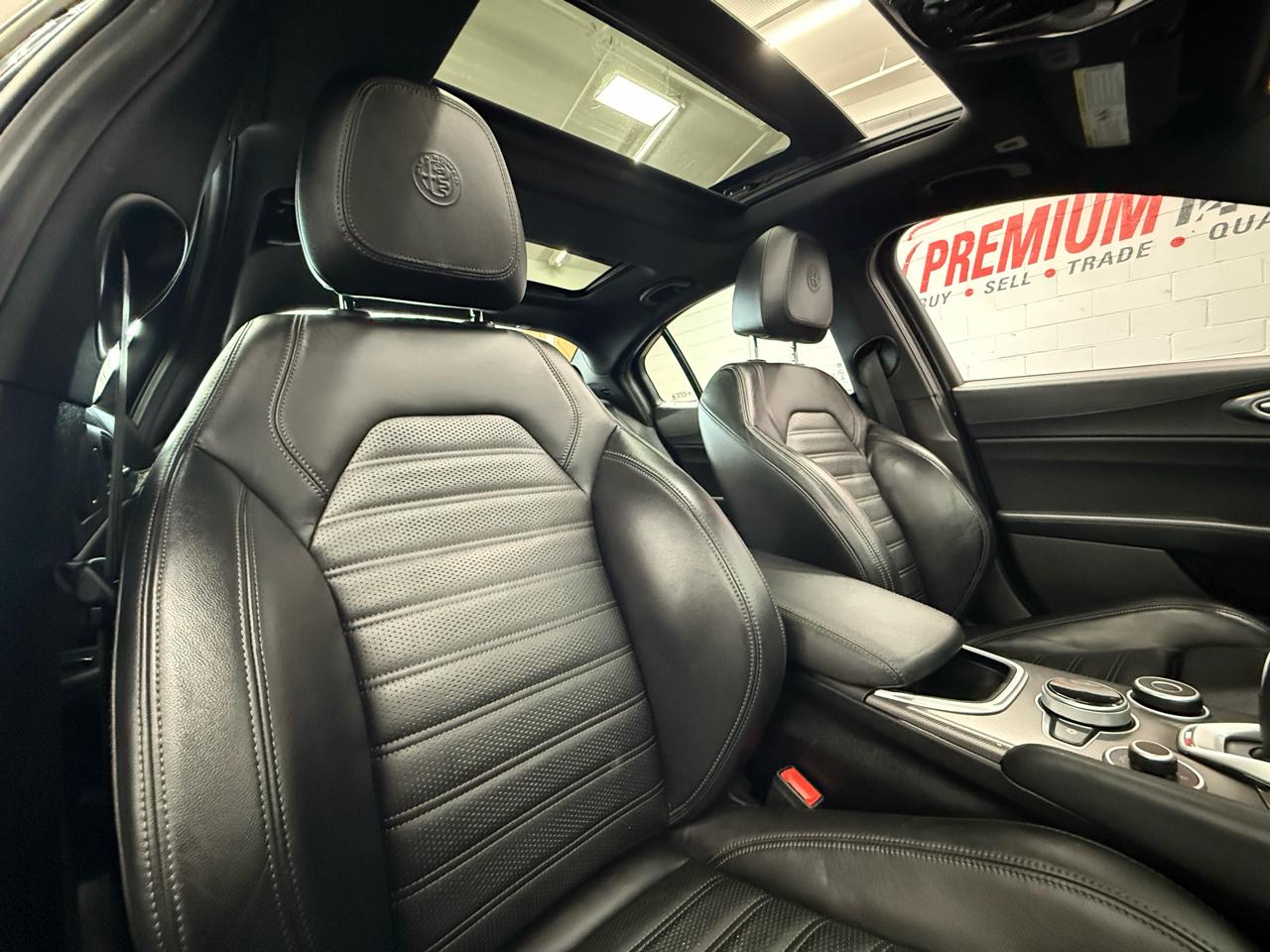 Alfa Romeo Giulia Veloce AWD 2022