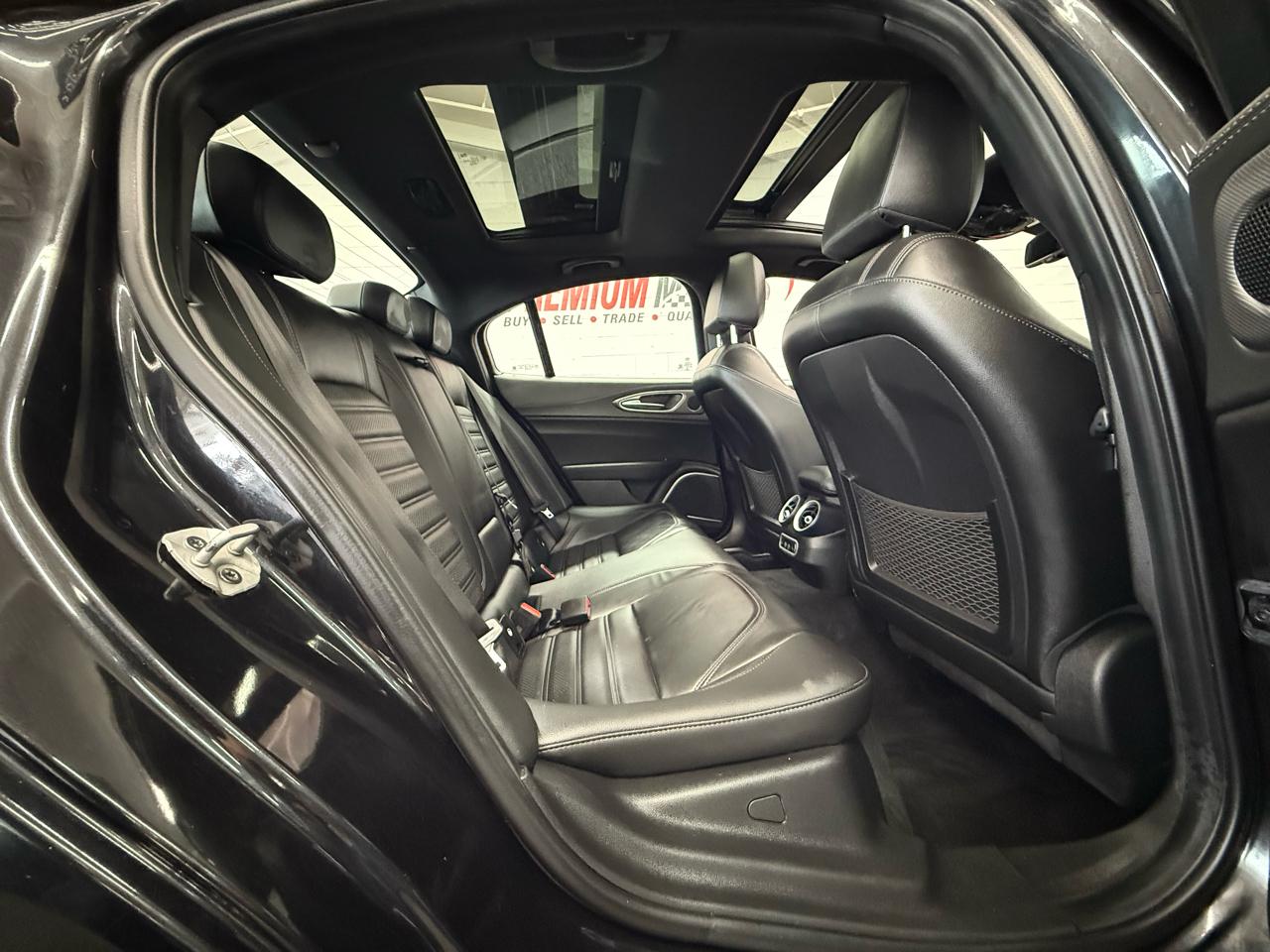 Alfa Romeo Giulia Veloce AWD 2022