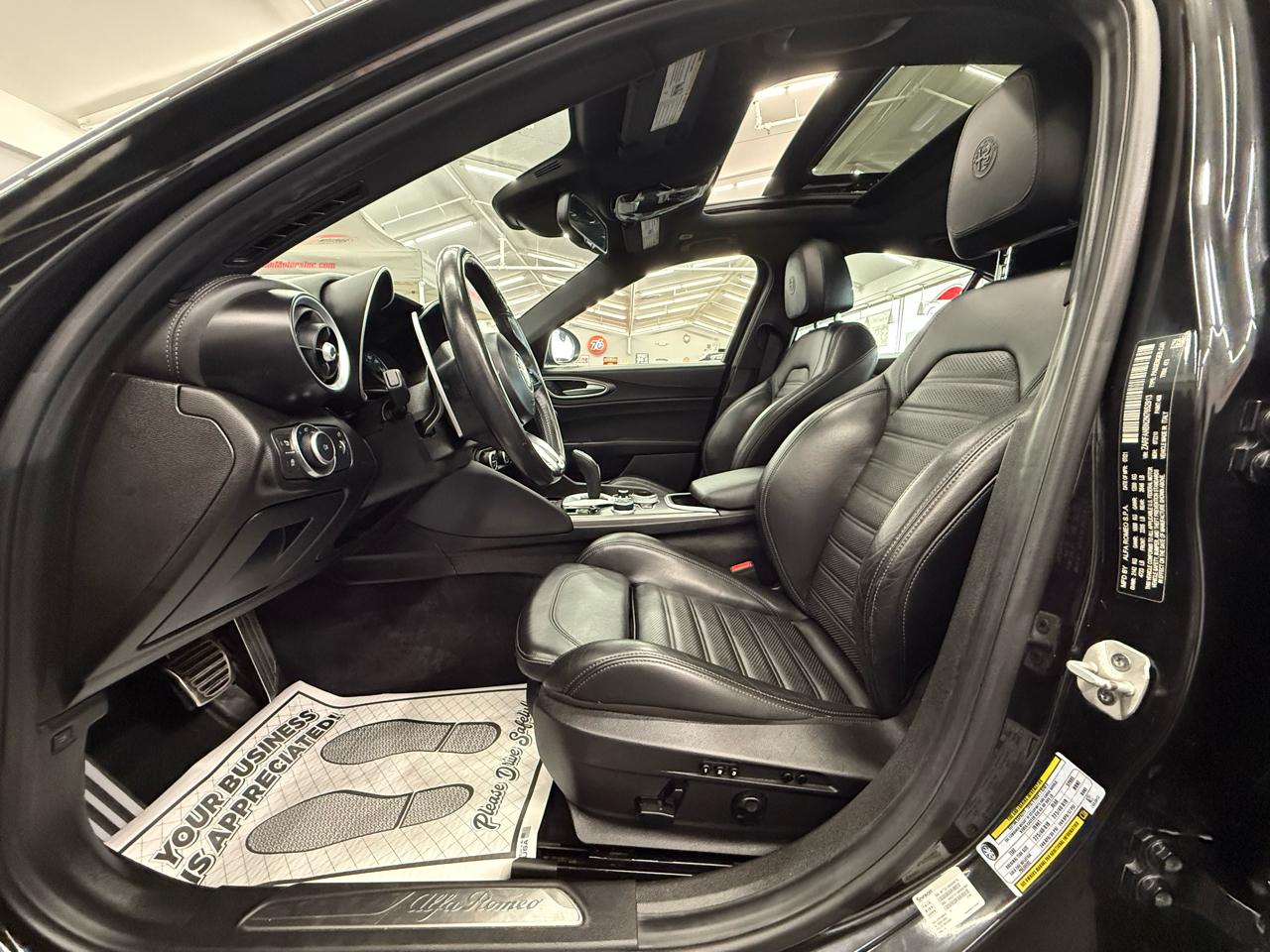 Alfa Romeo Giulia Veloce AWD 2022