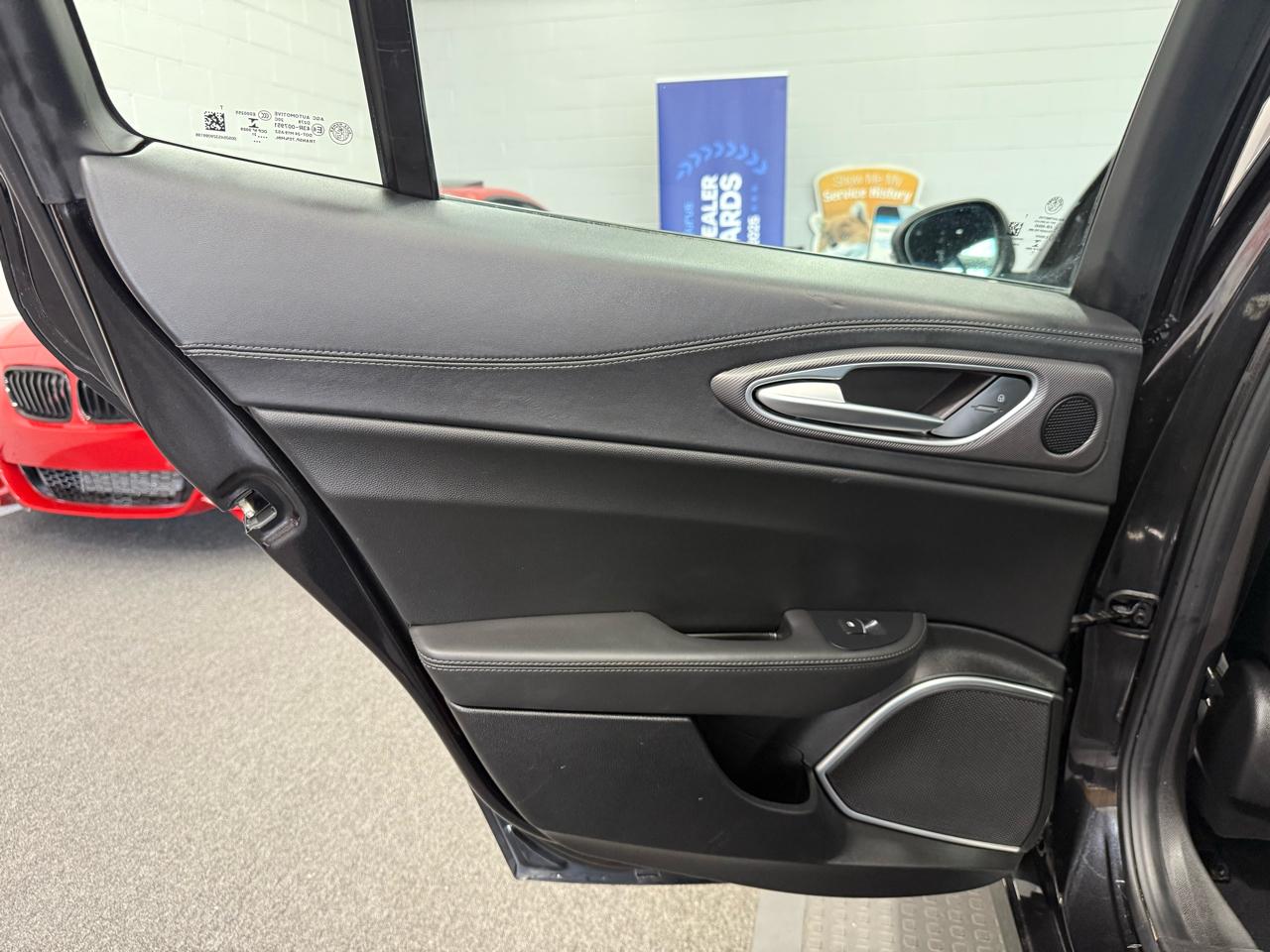 Alfa Romeo Giulia Veloce AWD 2022