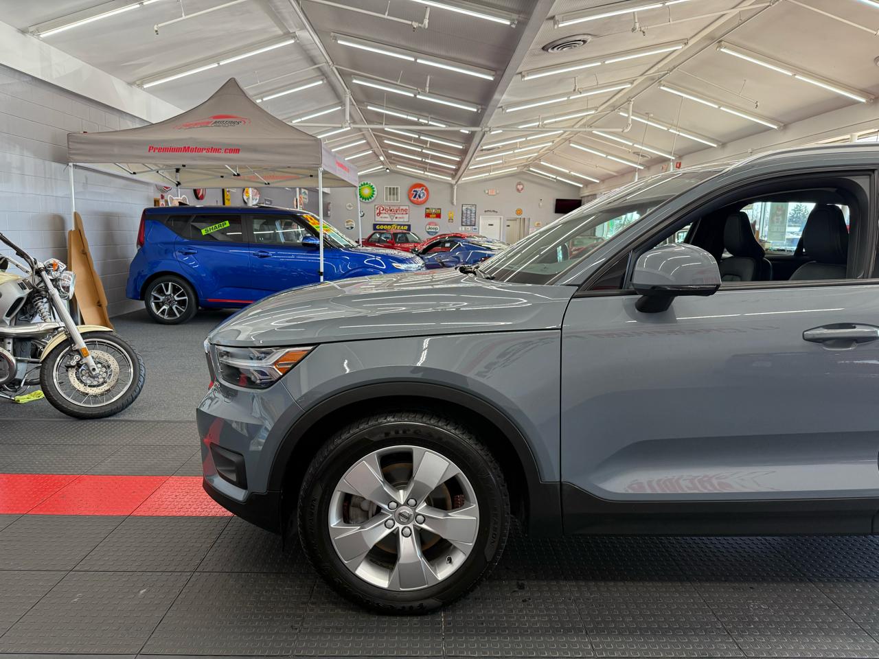 Volvo XC40  2021