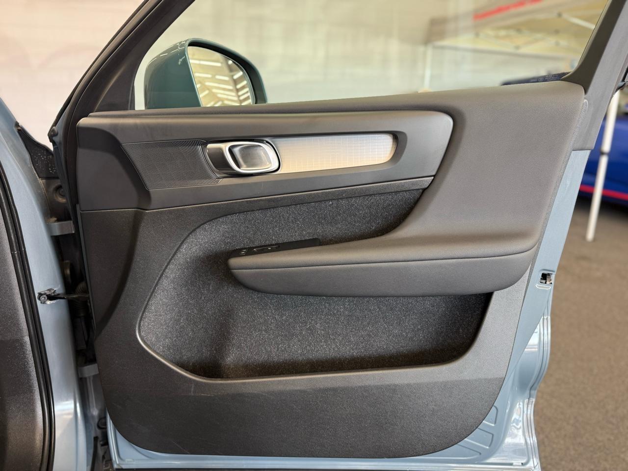 Volvo XC40  2021