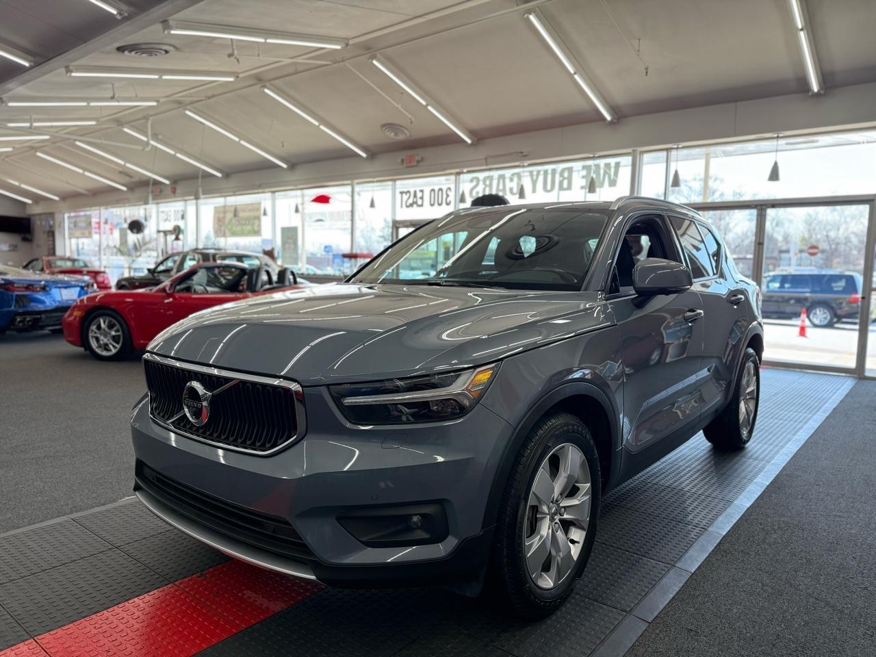 Volvo XC40  2021