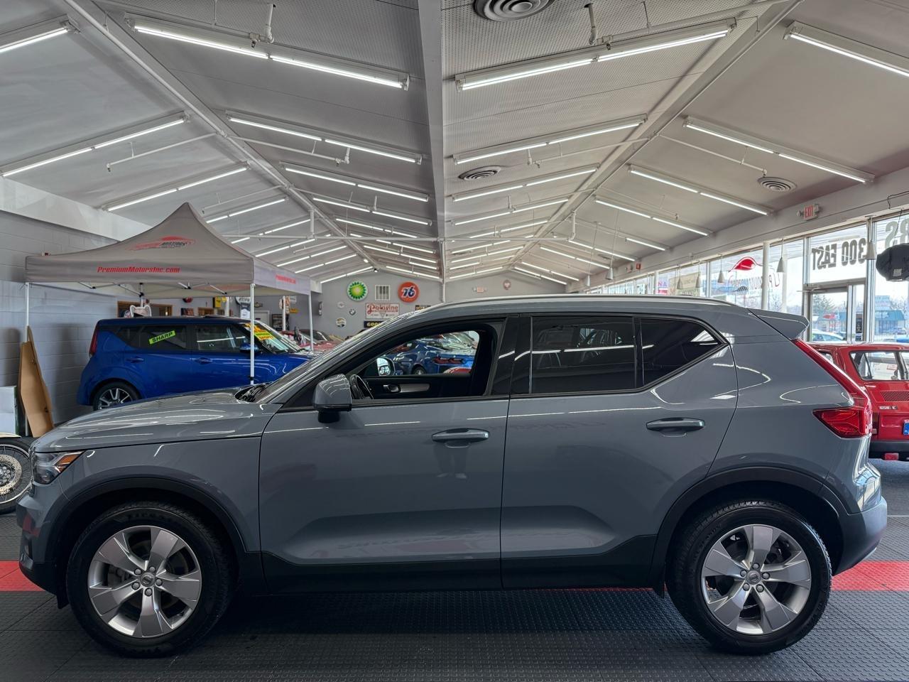 Volvo XC40  2021