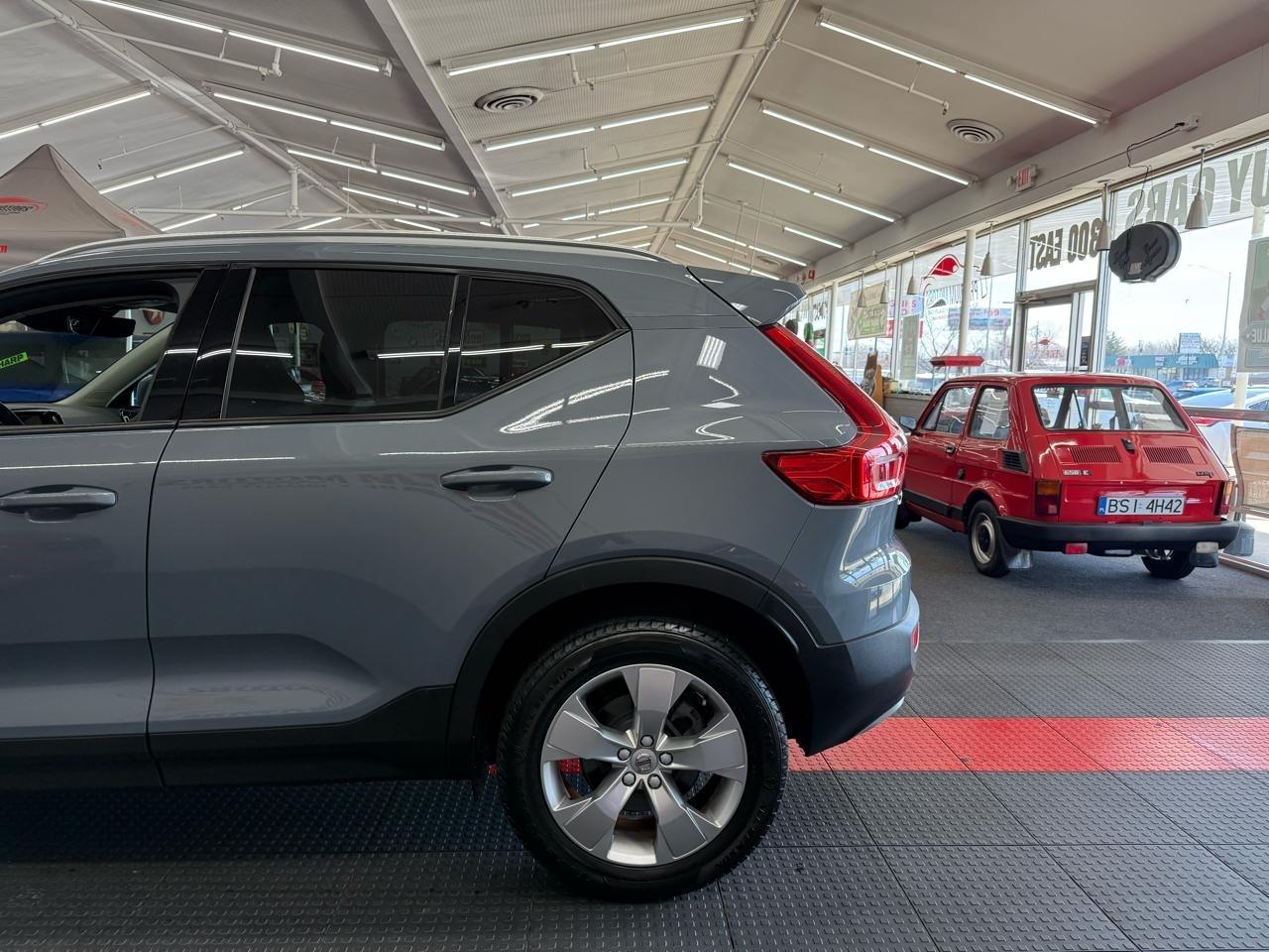 Volvo XC40  2021