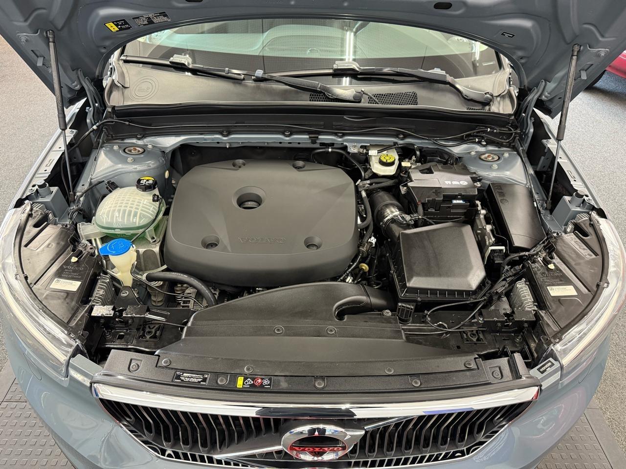 Volvo XC40  2021