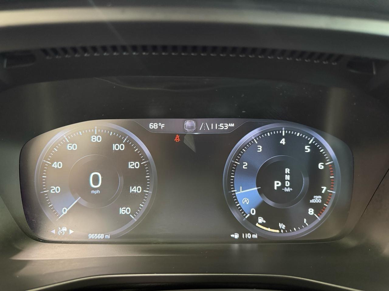 Volvo XC40  2021