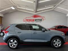 2021 Volvo XC40 