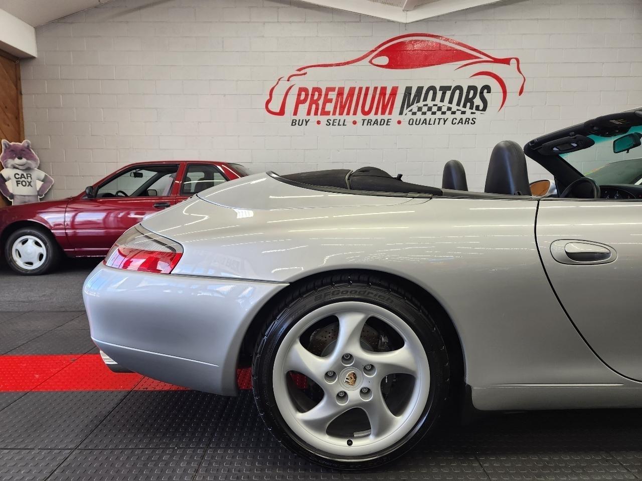 Porsche 911 Carrera 1999