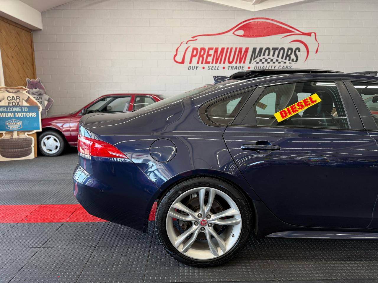 Jaguar XF-Series  2017