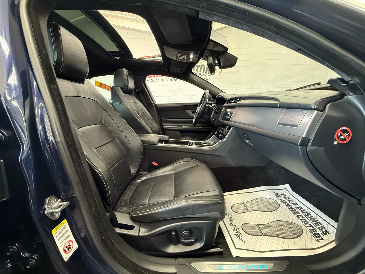 Jaguar XF-Series  2017