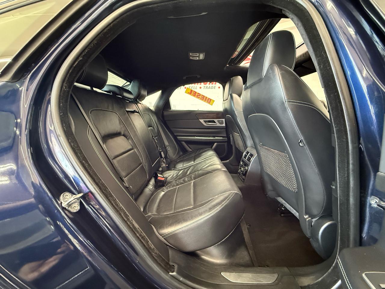 Jaguar XF-Series  2017