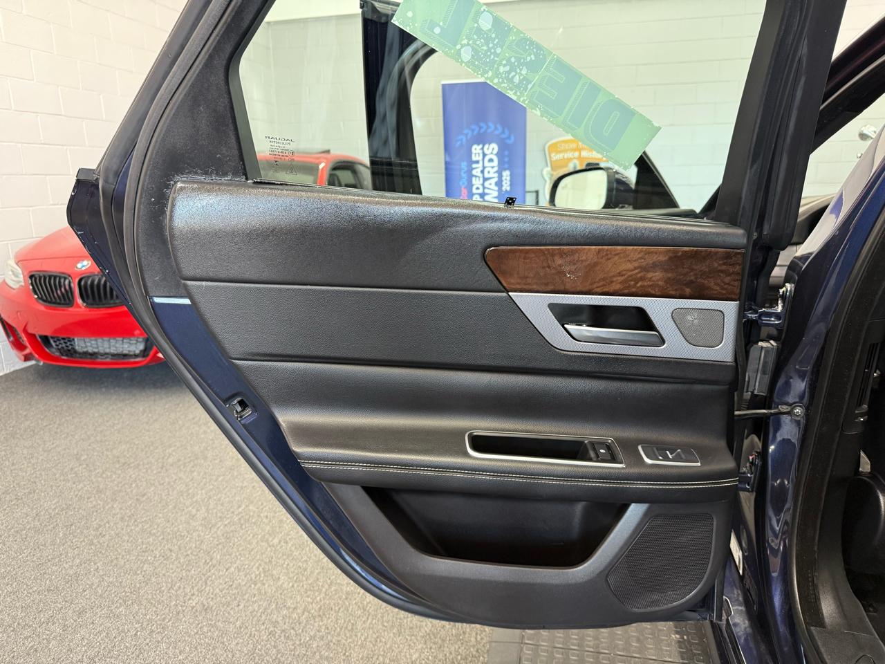 Jaguar XF-Series  2017