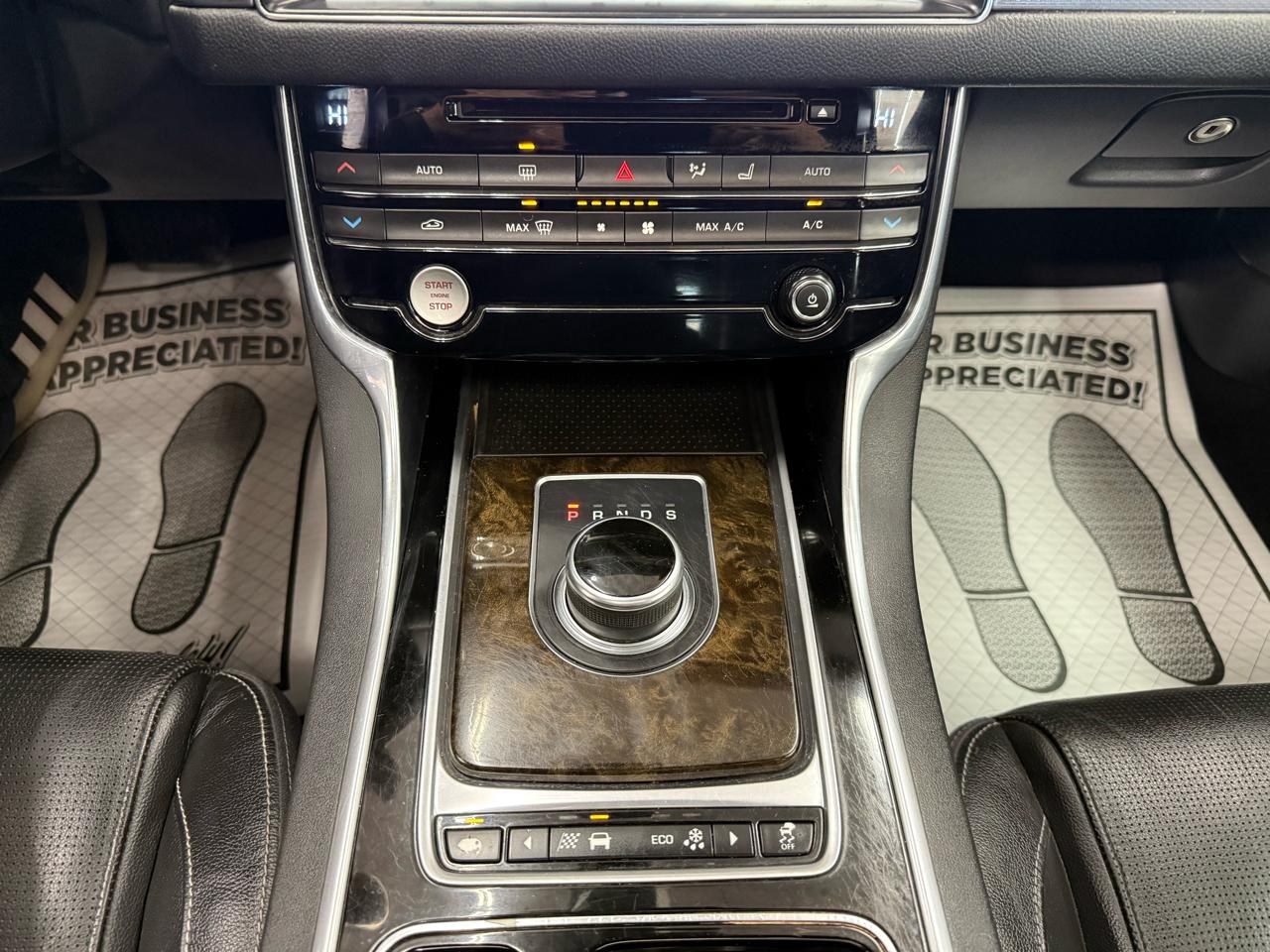 Jaguar XF-Series  2017