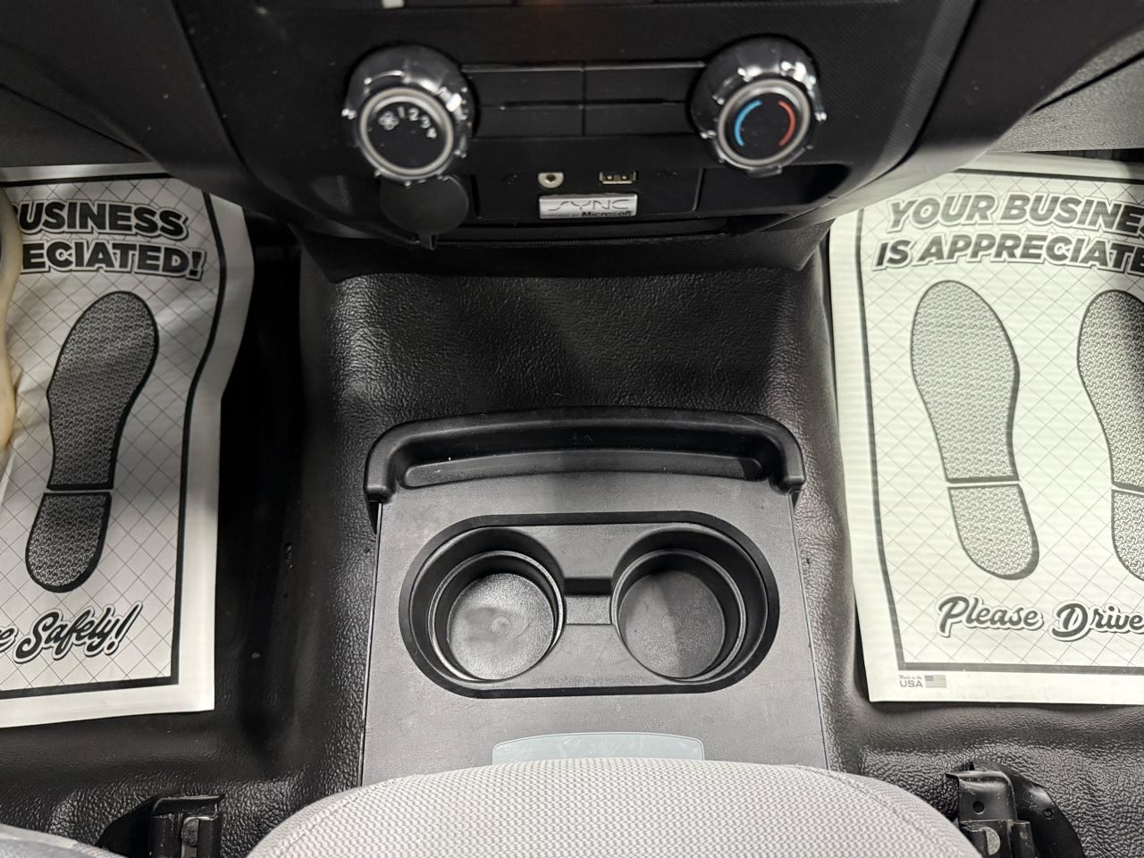 Ford F-150 XL 2WD Reg Cab 8' Box 2014