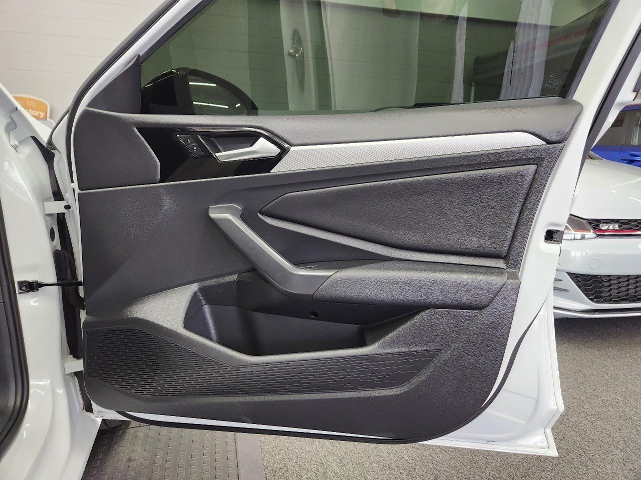 Volkswagen Jetta R-Line Auto 2021