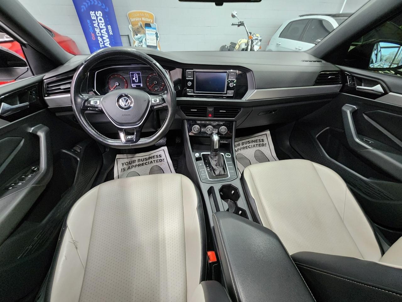 Volkswagen Jetta R-Line Auto 2021