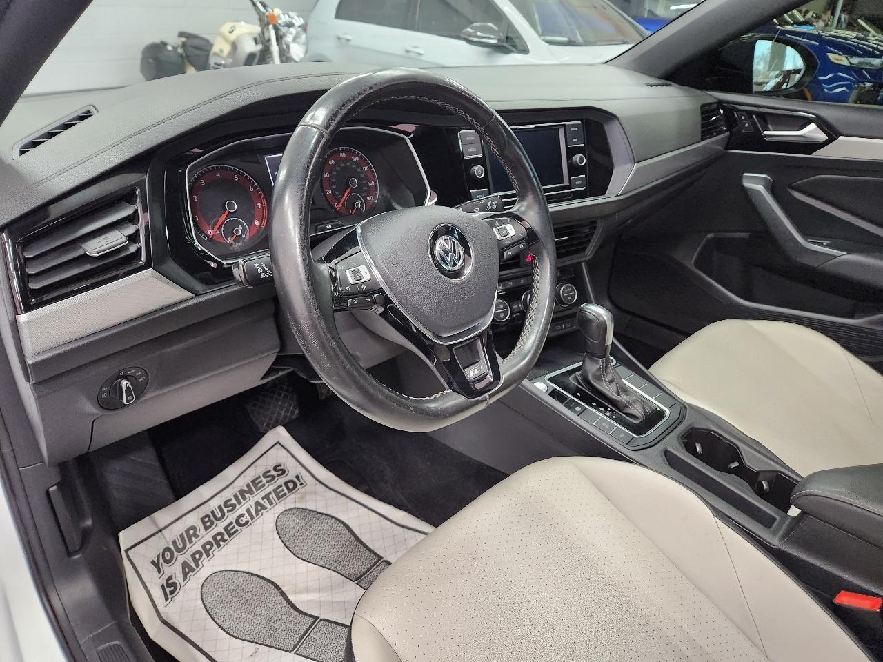 Volkswagen Jetta R-Line Auto 2021